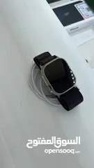  1 Apple watch ultra 2 no actine 49mm جديدة مش مشغلة مع كستك اصلي وشاحن اصلي