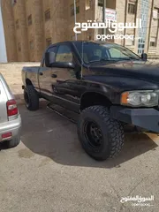  6 dodge ram 4X4 hemi 5700 model 2003