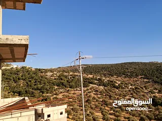  15 بيت عظم للبيع  مكون من ثلاثة طوابق عظم للبيع  عجلون الهاشميه  اطلاله بانوراما  قرب التلفريك