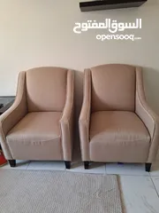  7 is "A sofa in very good condition, with no defects, like new 2chairs in very good condition