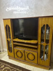  3 فرشات و بوفيه للبيع بسعر مغري جداً  بالزرقاء