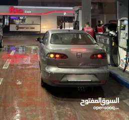  4 كوردوبا سيات 2006  السيارة بالصلاة عالنبي بتسحبش بنزين  منفوضة نفض