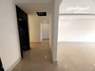  7 شقه في منطقه هادئه طابق اول بجانب الدوار الرابع غير مفروشه للبيع ( Property ID : 30577 )