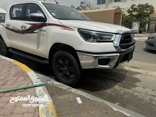  3 Hilux 2023