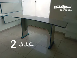  13 أثاث مكتبي بحالة ممتازة، مكتبة، كراسي، طاولات، مكاتب حائط، ريسبشين، رفوف،