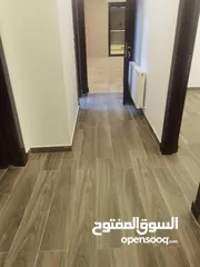  2 925560  شقة في ش المطار الغباشية ط ثاني 3 غرف 2ماستر 4حمامات مساحتها 200م2 -
