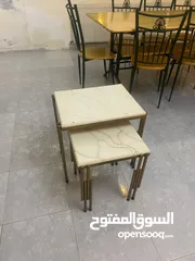 2 للبيع طاولات وسط رخام
