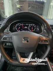  7 سيات ارونا FR  2021 فل اضافات دهان الشركة المنتجة لون ابيض سقف اسود
