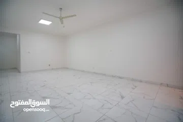  5 Commercial flats available for rent\