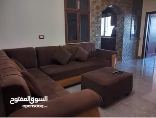  5 شقة مفروشه للايجار في الكرك الثنيه