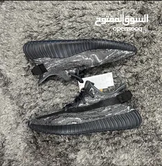  3 Adidas Yeezy Boost 350 V2