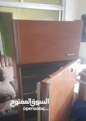  5 ثلاجة تبريدها ممتاز  حجم كبير ايكما مطلوب فيها 50 دينار