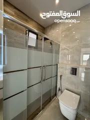 26 شقة دوبلكس مع روف باطلالة مميزة مساحة 280 + 90 باجمل مناطق رجم عميش - حي الصحابة -شركة رمضان للاسكان