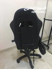  5 Used Chair The The handle is broken كرسي مستعمل ممكن تعدل  مكان القدمين