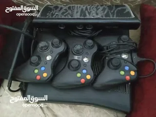  2 اكس بوكس 360 معدل وعلبه 70 لعبة بكاميرا و3 دراعات xbox