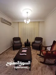  2 شقة مفروشة للإيجار السنوي بأجمل مناطق مرج الحمام خلف القرية الملكية مباشرة.