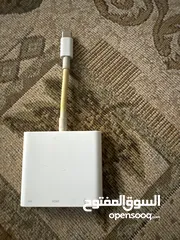  4 ادبتر HDMI USB -C توصيل الايباد بالقاتو   ادبتر HDMI USB -C توصيل الايباد بالقاتو