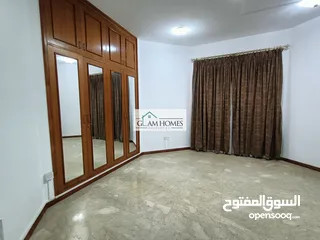  3 Beautiful and grand 8 BR villa for rent in Shatti Al Qurum Ref: 530S