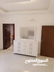  2 عقار أحلامك شقة طابقية ( طابق أول ) 235م في أرقى مناطق عبدون / ref 1950