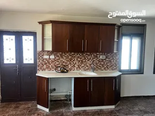  4 مطبخ كبير مستعمل مع الشايش ... مفكوك وجاهز .. بيرنبالا