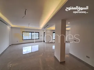  3 شقة طابق اول للبيع في الحمر بمساحة بناء 210م