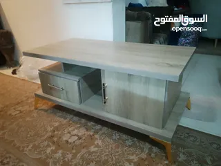  5 ترابيزه لمينيت بالكامل رجلين ستيل لون ذهبي الترابيزه بالكرتونه ولا خدشه الله يطرح البركه