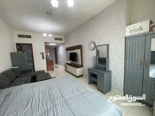 2 استديو للاجار الشهري شامل الفواتير مع باركن خاص الشقه والعفش جديد بالكامل