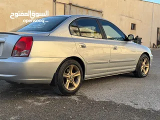  4 هيونداي XD 2004 للبيع