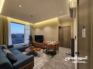  2 شقق سكنية فاخرة  مفروشة بالكامل بإرقى الاثاث شاملة للماء والكهرباء . انترنت مجاني