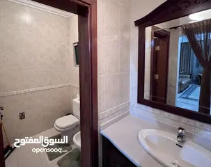  14 شقة كبيره ومميزة في ارقى منطقة في ضاحية الرشيد (مع جاكوزي)