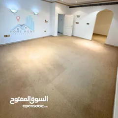  13 MADINAT AS SULTAN QABOOS  WELL MAINTAINED 4+1 BR IN PRIME LOCATION