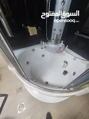  2 جاكوزي حديث وكبير للبيع بسعر رخيص
