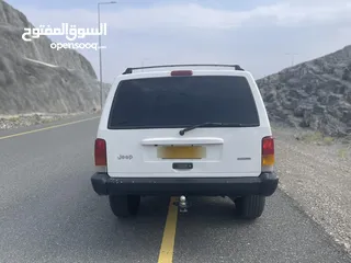  2 جيب شيروكي 2000