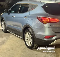  5 HYUNDAI SANTA FE / 2016/ 2015  / 6+1