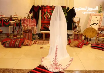  24 كوشات فاخرة للإيجار للأعراس والخطوبة (عمان)