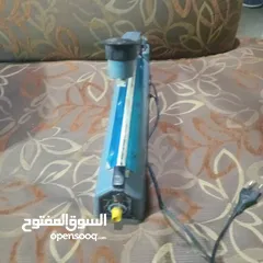  4 مكبس النايلون الأصلي لحفظ الاطعمه وبقاىها طازجه مستخدمه فتره بسيطه