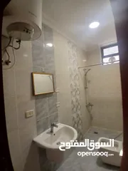  3 شقه صغيره للايجار الجبيهه