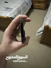  13 آيفون 14 برو ماكس بحالة وكاله مع شحن وكرتون مساحة 128 جيجا  بطارية 85٪؜ استعمال سنتين فقط وارد كندي