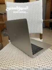  6 ماك بوك برو 2019 شاشة 13.3 انش مستعمل اخو الجديد رام 8 هاردسك 128 بسعر حرق في شحوط ع ضهر الجهاز
