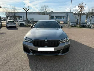  2 للبيع BMW 530e Plug-in Hybrid M Sport موديل 2022