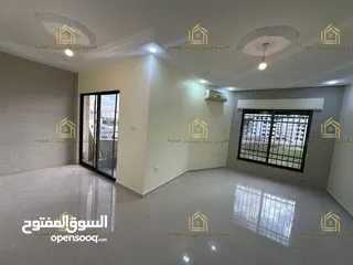  11 شقة مميزة - البنيات - 3نوم 1ماستر - بإطلالــــه - قرب الخدمات العامة