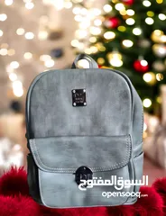  2 شنتاااات ثقيلة وحلوة للجامعه ب 5 فقطط