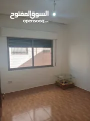  4 شقة فارغة للايجار
