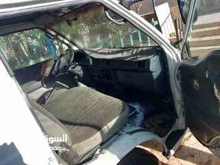  5 هونداي لون ابيض