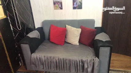  5 كنب خمس مقاعد وكورنر 11 مقعد بس