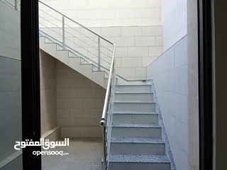  3 فيلا متلاصقة للبيع او للايجار في عبدون - ref : 12161