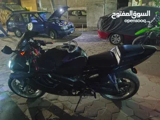  3 Honda cbr F4i 2005