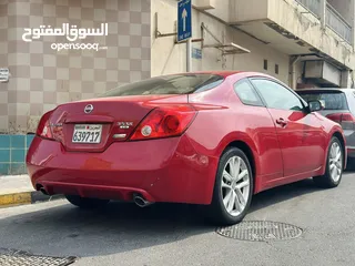  3 Nissan Altima Sports 2011