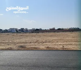  2 للبيع ارض سكنيه ولاية السيب سور آل حديد موقع الارض موقعها جدآ ممتاز