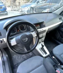  3 اوبل استرا